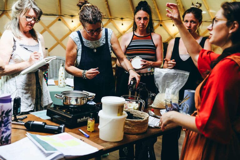 herbalist training Heritage School of Herbal Medicine Meghan Rhodes 768x512